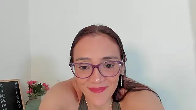 Jessica Herrera  online show from 02.17.26