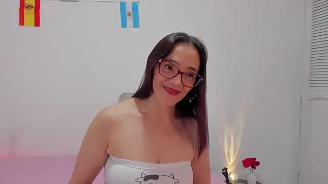 Jessica Herrera  online show from 07.18.26