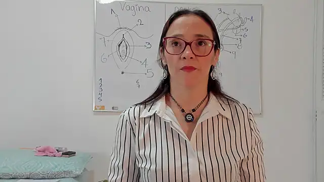 Jessica Herrera  online show from 08.05.26