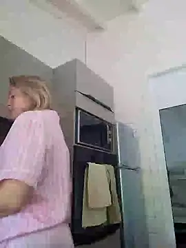 Snapshot of lady_charlyne chatting on 01.15.25 lady charlyne online show from 01.15.25