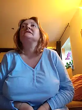 Snapshot of lady_charlyne chatting on 10.04.25 lady charlyne online show from 10.04.25