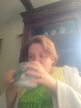 lady charlyne online show from 03.08.26