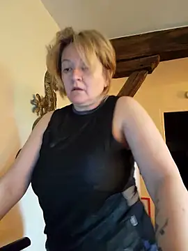 lady charlyne online show from 05.06.26
