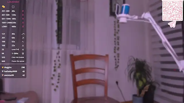 Snapshot of Freakcute_ chatting on 02.11.26 Freakcute online show from 02.11.26