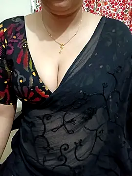 Snapshot of Priya_Boudi chatting on 11.04.25 Priya Boudi online show from 11.04.25