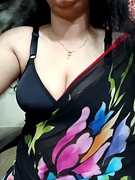 Snapshot of Priya_Boudi chatting on 11.07.25 Priya Boudi online show from 11.07.25