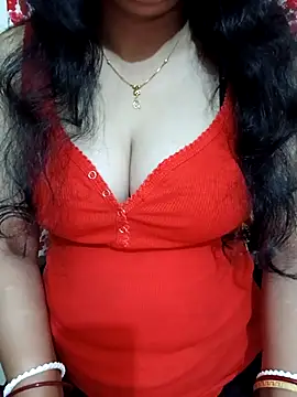 Snapshot of Priya_Boudi chatting on 11.12.25 Priya Boudi online show from 11.12.25