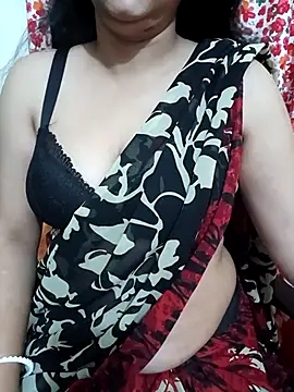 Snapshot of Priya_Boudi chatting on 11.29.25 Priya Boudi online show from 11.29.25