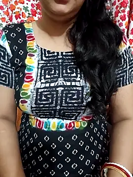 Snapshot of Priya_Boudi chatting on 12.01.25 Priya Boudi online show from 12.01.25