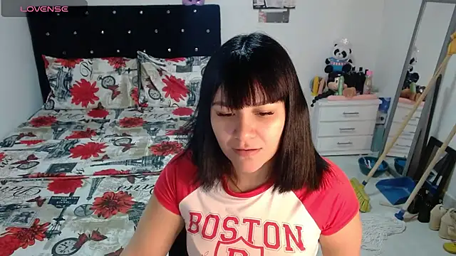 Snapshot of soniafuckboobs chatting on 07.07.26 soniafuckboobs online show from 07.07.26