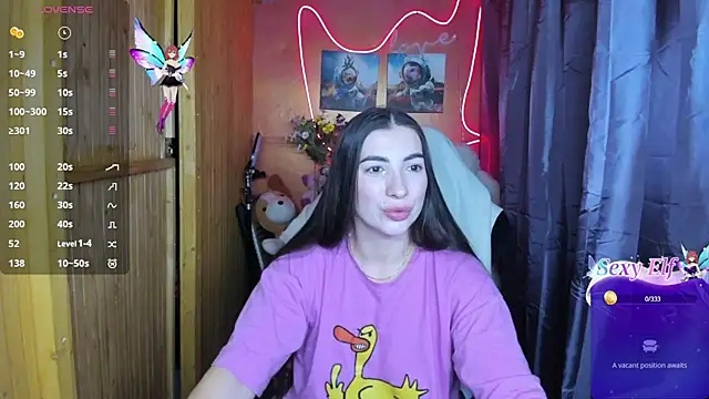 Fiery Brunette  online show from 01.11.25