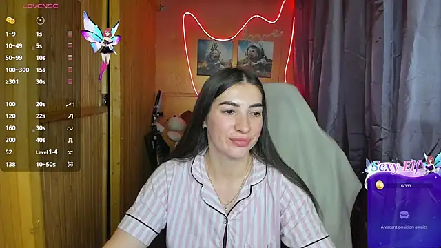 Fiery Brunette  online show from 02.19.25