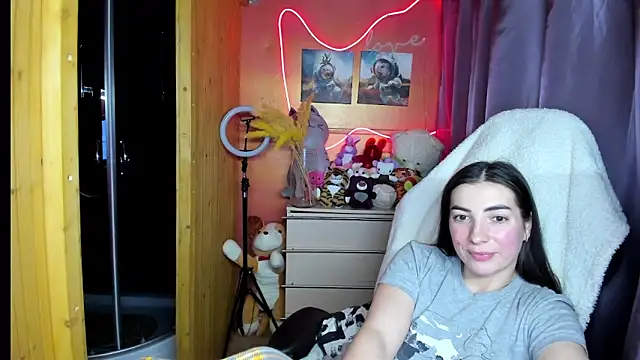 Snapshot of Fiery_Brunette_ chatting on 01.14.26 Fiery Brunette online show from 01.14.26