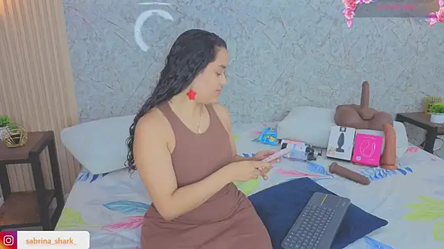 Snapshot of sabrina_shark_ chatting on 01.15.26 sabrina shark online show from 01.15.26