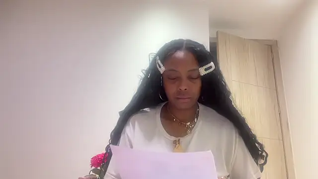 ChocolateCakeQueen online show from 04.24.26