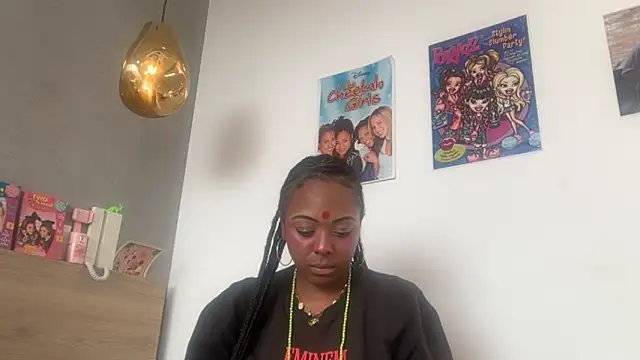 ChocolateCakeQueen online show from 06.06.26