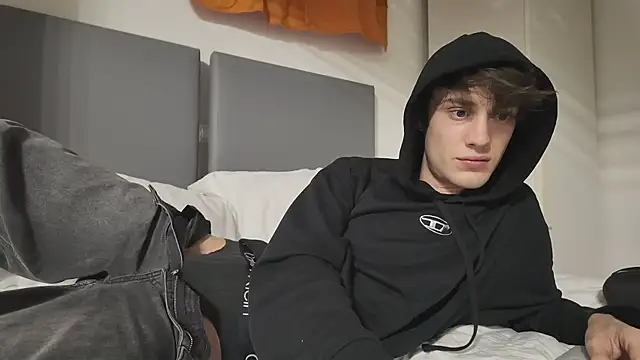 Snapshot of twinkyjd_ chatting on 11.04.25 twinkyjd online show from 11.04.25