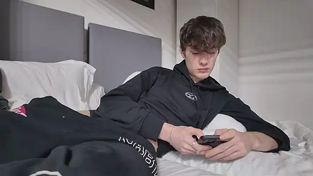 Snapshot of twinkyjd_ chatting on 11.05.25 twinkyjd online show from 11.05.25