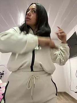 hannahb-e online show from 02.09.26