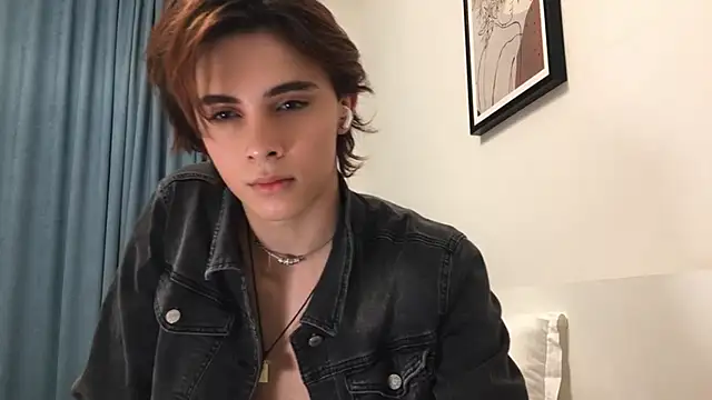 Snapshot of k0sta_ chatting on 12.20.24 k0sta online show from 12.20.24