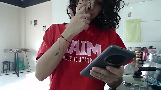 AlinaWoolf  online show from 07.30.26