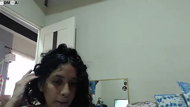AlinaWoolf  online show from 08.08.26
