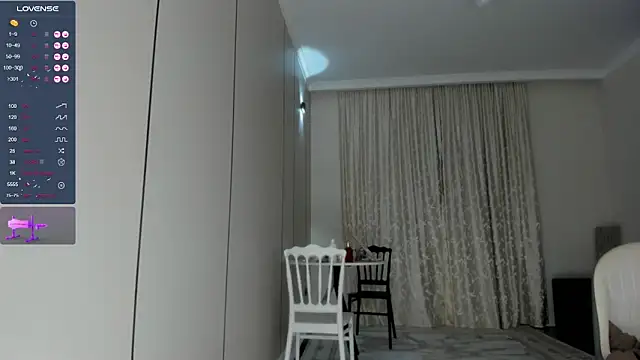 Liu Yifei  online show from 01.31.26