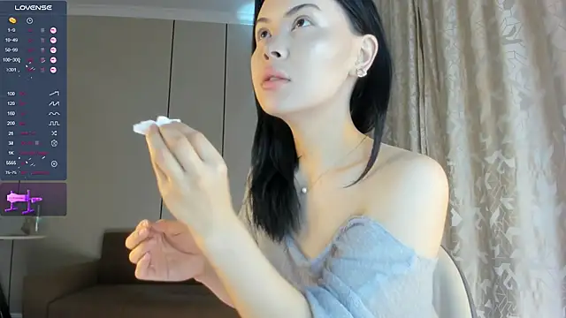 Liu Yifei  online show from 02.01.26