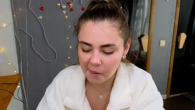 IsabellaBler online show from 09.26.25