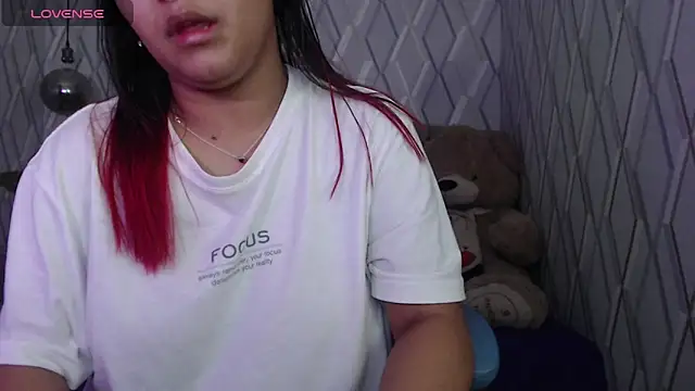 NicolleTaylor online show from 03.10.25