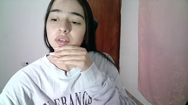 Snapshot of aineangeel chatting on 09.29.25 aineangeel online show from 09.29.25