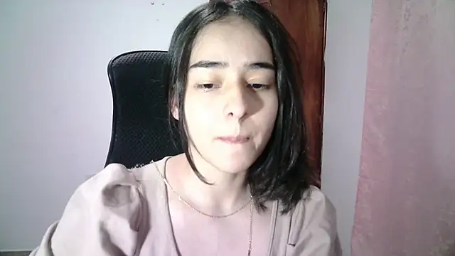 Snapshot of aineangeel chatting on 10.08.25 aineangeel online show from 10.08.25