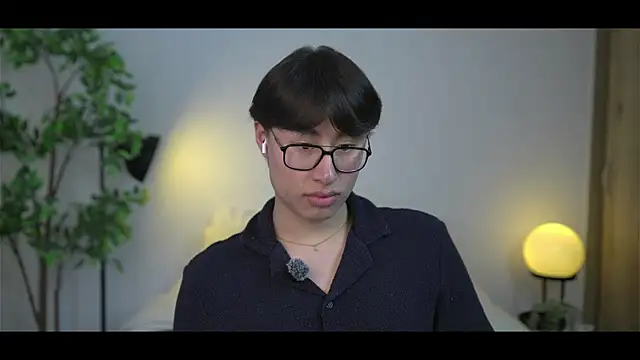 SrLuis18 online show from 02.21.26