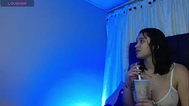 Snapshot of megan_lover chatting on 07.07.26 megan lover online show from 07.07.26