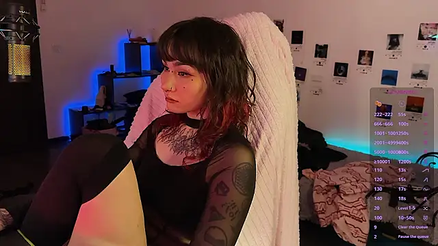 deadlysweet online show from 03.19.26