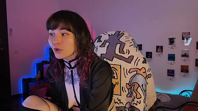 deadlysweet online show from 05.07.26