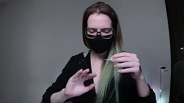 Snapshot of amber_candyfloss chatting on 12.21.24 amber candyfloss online show from 12.21.24