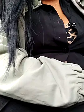 Emily Wane online show from 11.27.25