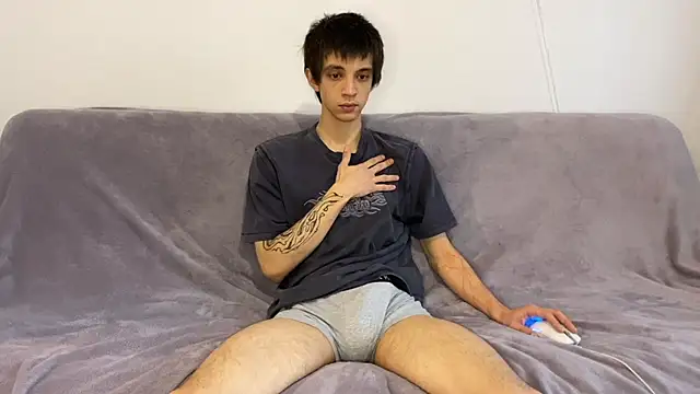 Snapshot of yoy_dee_oh chatting on 12.02.25 yoy dee oh online show from 12.02.25