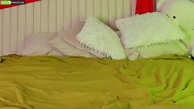 Snapshot of RachelCart chatting on 03.02.26 RachelCart online show from 03.02.26