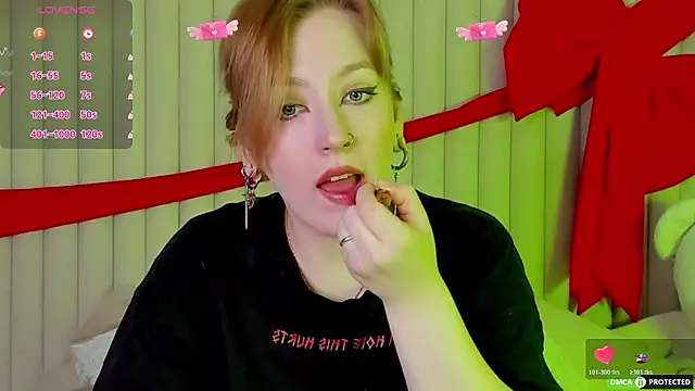 Snapshot of RachelCart chatting on 03.16.26 RachelCart online show from 03.16.26