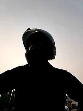 Snapshot of Lucifer21dragon chatting on 11.26.25 Lucifer21dragon online show from 11.26.25