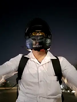 Snapshot of Lucifer21dragon chatting on 12.22.25 Lucifer21dragon online show from 12.22.25