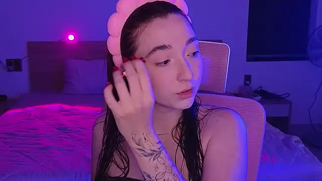 YasmineWest online show from 05.03.26