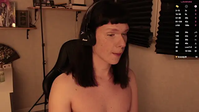 carthylovvve online show from 02.28.25