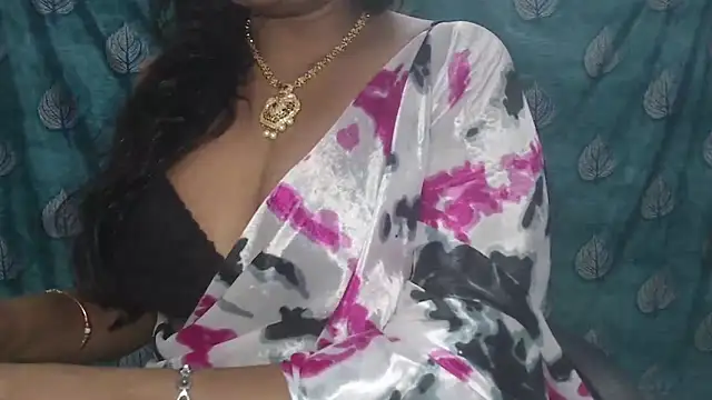 Snapshot of Sophia_your chatting on 11.06.25 Sophia your online show from 11.06.25