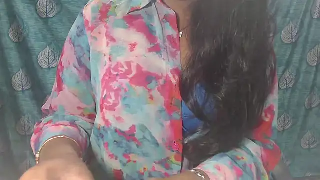 Snapshot of Sophia_your chatting on 12.16.25 Sophia your online show from 12.16.25