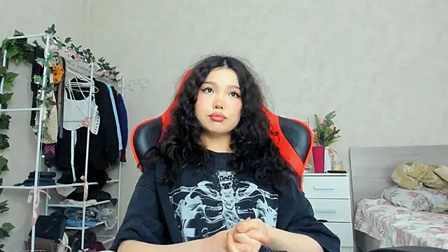 Snapshot of wastforu chatting on 02.17.25 wastforu online show from 02.17.25