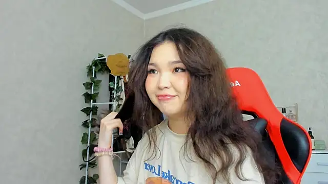 Snapshot of wastforu chatting on 03.20.25 wastforu online show from 03.20.25