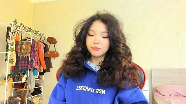 Snapshot of wastforu chatting on 10.11.25 wastforu online show from 10.11.25